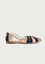 Bailarinas de diseño artesanal Defloresyfloreros modelo Flor de Cerezo, con tiras entrelazadas en la parte delantera que combinan acabados metalizados en tono oro rosa, negro y detalles con brillo.