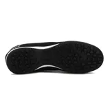 Championes de fútbol Diadora Striker Md Teen, color negro con detalles en blanco.