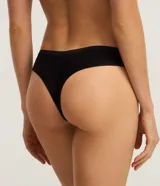 Pack de dos bombachas bikini de viscosa, una negra y otra gris jaspeado, con cintura elástica y detalle de puntilla.