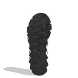Championes de running Adidas modelo Switch Move, color negro con las tres tiras laterales en color plateado y entresuela blanca con diseño ondulado. Confeccionados en malla técnica transpirable con refuerzos sintéticos y suela de goma de alta resistencia.