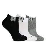 Pack de tres pares de medias deportivas cortas marca Hush Puppies, en colores negro, blanco y gris melange. Presentan un diseño con el logo de la marca bordado en la parte superior y en la puntera.