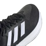 Championes de running Adidas Ultrarun 5, color negro con detalles en blanco. Presentan exterior de malla transpirable, mediasuela con tecnología de amortiguación BOUNCE 2.0 y suela ADIWEAR de gran agarre.