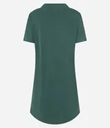 Vestido corto marrón modelo t-shirt de Marfinno, con mangas cortas, cuello redondo y bolsillos laterales.