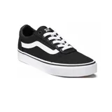 Championes Vans modelo Wm Ward, color negro con la clásica franja lateral Sidestripe en blanco, cordones blancos y suela de goma vulcanizada con la característica banda de refuerzo.