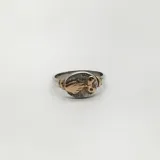 Anillo de plata 925 con apliques de oro 9k, con diseño de herramientas de pedicura.