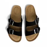 Sandalias negras con dos tiras anchas ajustables con hebillas metálicas plateadas.