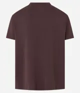 Remera deportiva de manga corta y cuello redondo, confeccionada con tecnología Dry para mayor transpirabilidad y control de la humedad. Presenta un diseño liso en color verde claro con un pequeño estampado de lettering en la parte inferior.