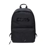 Mochila negra Converse CONS Go 2, con logo CONS tonal y ribete elevado. Cuenta con funda interna para computadora portátil, bolsillos laterales para botellas de agua y asa lateral.