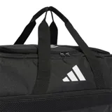 Bolso Adidas Tiro League negro con logo blanco. Cuenta con compartimento para calzado, correa ajustable y base resistente al desgaste.