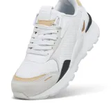 Championes Puma RS 3.0 Soft Wns, color blanco con detalles en gris, negro y tostado, diseñados para lifestyle.