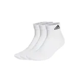 Pack de tres pares de medias Adidas tobilleras blancas con logo negro.