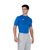 Remera deportiva azul marino de manga corta, corte ajustado y logo de Umbro estampado en el pecho.