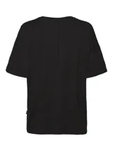 Remera básica negra de corte relajado, con cuello redondo y mangas corta.