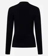 Suéter de punto canelado color beige, con cuello alto y manga larga. Presenta un diseño ajustado al cuerpo, confeccionado en una mezcla de viscosa, poliéster y poliamida.