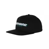 Gorra negra con logo de Independent Truck Company bordado en verde y blanco.