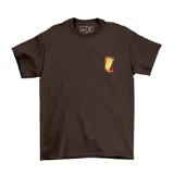 Remera de algodón color marrón con estampa pequeña en el pecho que representa al personaje Plank de la serie animada Ed, Edd y Eddy.