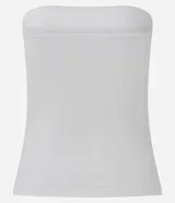 Blusa strapless de microfibra color marrón, con diseño ajustado y tajo lateral.