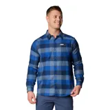 Camisa de manga larga Columbia modelo Cornell Woods, con estampado de cuadros en tonos azules. Presenta cuello clásico, cierre frontal con botones y un bolsillo en el pecho con cierre de botón.