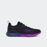 Championes Reebok Nanoflex TR 2, color negro con detalles en morado y suela degradada de azul oscuro a morado vibrante. Presentan un diseño de entrenamiento con malla transpirable y refuerzos laterales y en el talón.