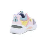 Championes urbanos con plataforma, acordonados, color blanco con detalles en rosa, celeste, amarillo y lila.