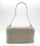 Bolso de fiesta rectangular cubierto de strass plateados, con asa corta de ecocuero plateado y asa larga de cadena desmontable.