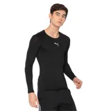 Remera deportiva negra de manga larga con cuello redondo y logo de Puma estampado en blanco en el pecho.