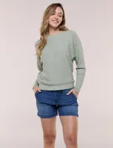 Buzo de punto calado en hilado fino, marca Allie Rose. Modelo de silueta relajada, con escote a la base ribeteado, mangas largas de corte caído y puños y ruedo acanalados.