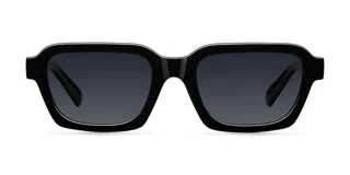 Lentes de sol unisex de forma cuadrada, con armazón de policarbonato negro y lentes polarizadas japonesas TAC negras con protección UV 400. Destacan por su calidad y robustas patillas.