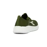 Championes Diadora Tindari color verde oliva con detalles en blanco, de running con capellada de tejido de punto y suela de goma blanca.