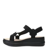 Sandalia de plataforma Azaleia modelo Olivia, color negro, con tiras elásticas ajustables y suela de goma ergonómica.