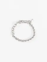 Pulsera plateada con una sección de cadena de eslabones grandes y otra de bolitas.