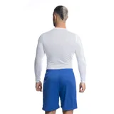 Remera térmica gris de manga larga, marca Umbro.