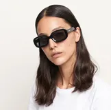 Lentes de sol negros con armazón semi cuadrado 3D y lentes polarizados con protección UV400.