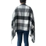 Bufanda rectangular de tejido afelpado con diseño de cuadros en tonos rosado, gris y beige. Presenta terminaciones con flecos en los extremos.
