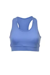 Top deportivo celeste con breteles anchos y espalda deportiva.