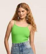 Body verde neón de rib con breteles finos y escote recto.