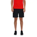 Short deportivo New Balance negro con logo reflectante en la pierna. Cuenta con tecnología NB DRY de secado rápido, calzoncillo interior transpirable, bolsillos laterales y cordón ajustable.