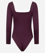 Body de manga larga Blue Steel confeccionado en microfibra de poliamida y elastano. Presenta un diseño ajustado al cuerpo con escote cuadrado y cierre inferior mediante botones de presión.