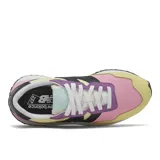 Championes New Balance modelo WS237PW1, de dama, con capellada multicolor en tonos pastel: rosa, amarillo, lila, celeste y negro.