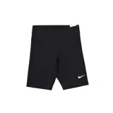 Shorts de ciclismo negros de tiro alto Nike, con logo blanco en la pierna izquierda.