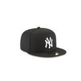 Gorra New Era 59Fifty de los New York Yankees, color negro con logo bordado en blanco.