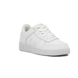 Zapatillas urbanas Osiris modelo Bugatti, color blanco.