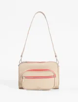 Bandolera color beige con detalles en naranja y correa con ojales.