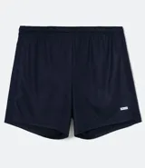 Bermuda deportiva masculina de la marca Get Over, confeccionada en tejido de poliéster con tecnología Dry Fit para una rápida evaporación del sudor. Presenta un diseño ligero con cintura elástica y una pequeña etiqueta aplicada en la parte inferior.