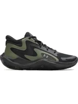 Championes de básquetbol Under Armour Jet 25, con diseño de corte medio en combinación de colores negro y verde oliva. Presentan una parte superior de materiales mixtos para mayor durabilidad y transpirabilidad, cuello acolchado para sujeción y entresuela Micro G® para una amortiguación reactiva.