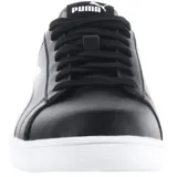Championes urbanos Puma modelo Up, color negro con detalles en blanco. Presentan un diseño clásico con el logo de la marca en el lateral y una suela de goma blanca.