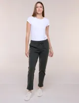 Pantalón jogger verde militar de Zac & Rachel, con pretina ancha elastizada, lazo de ajuste, bolsillos inclinados en la delantera y dobladillo en los ruedos.