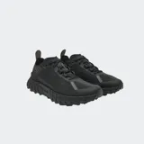 Championes de running Norda 001A, color negro, diseñados para ultradistancia. Presentan una construcción técnica con tejido Dyneema biocircular, entresuela de Arnitel TPEE para retorno de energía y suela Vibram con tecnología Litebase y Megagrip con tacos de 5 mm.