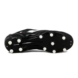 Championes de fútbol Lotto Milan MD, color negro con detalles en blanco y bandera italiana en el talón.