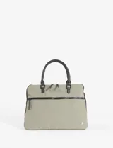 Briefcase para laptop color verde oliva, con cierre principal y bolsillo frontal con cierre. Incluye manijas superiores y correa ajustable extraíble.